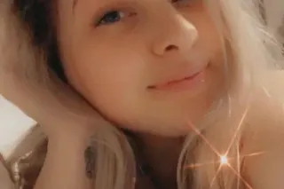 Brunette bombshell ready to fu... - Image 2