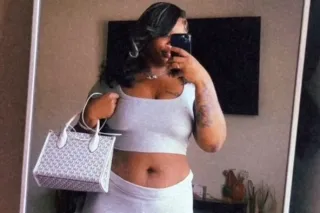 Cum Take a ride in The Big Body Benz🫦😘 - Image 2