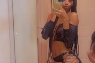 💕🍯Sweet and Sexy🐝😍 - 22 - Image 1