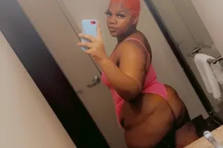 THICK caramel bbw with the WET... - Image 4