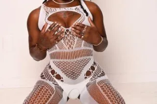 slim thick can suck dick - Image 6