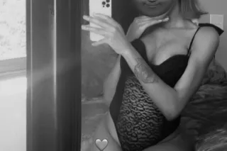 💋✨𝐴𝑣𝑎𝑖𝑙𝑎𝑏𝑙𝑒 𝑅𝑖𝑔ℎ𝑡 𝑁𝑂𝑊✨💋 Throat... - Image 1