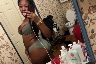 no outcalls only incalls qv is $100 only 10 mins or when you nut yo time is up, hour is $180 no anal dont txt md if nof serious you will be blocked head is extra $25 bbj $30 😛😛🥰🥰🥰 - Image 4