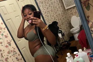 no outcalls only incalls qv is $100 only 10 mins or when you nut yo time is up, hour is $180 no anal dont txt md if nof serious you will be blocked head is extra $25 bbj $30 😛😛🥰🥰🥰 - Image 5