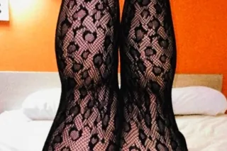 🍀🍀SAPPHIRE DESIREE AVAILABLE N... - Image 4