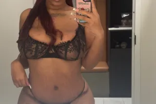 NEW CALIFORNIA BABE CURVY WET💦... - Image 1