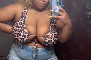 💥BBW MAMII CUM SEE ME🔥BBW LEON... - Image 1