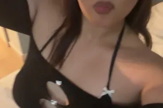 EXOTIC SLUTTY LATINA IN TOWN👠 - Image 4