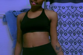 available 25/8 - Image 5