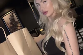 your poised playmate ' - 23 - Image 3