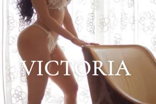 LAST DAYS💌💕SEXY LATINA VISITIN... - Image 2