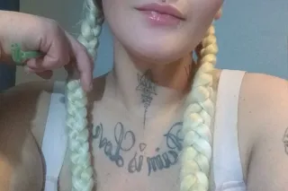 ADD ME ON SNAP CHAT.... LINK I... - Image 1