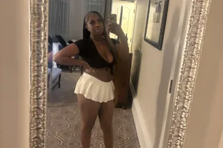 Ask About Outcall Specials 👀🩷 ... - Image 3