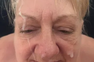 full service and gummy in Holi... - Image 2