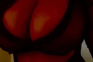 NEW IN TOWN🎀100% Real Petite Spinner🎀Available Now💦 - Image 1