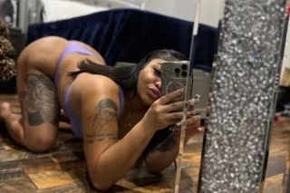 im back, come see me 😊 - Image 6