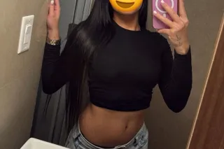 karina - 22 - Image 1