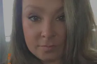 hot sexy milf - 35 - Image 1