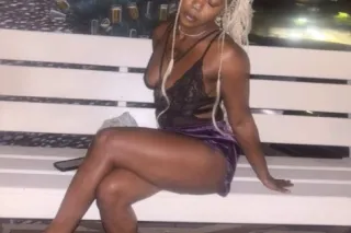 TOO GORGEOUS - Image 5