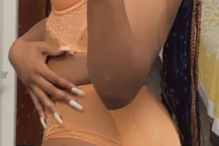 come and see me baby 😉1hr spec... - Image 2