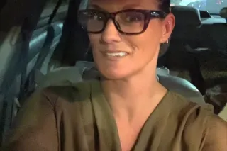 SmArT LipS, SofT CuRveS and ju... - Image 2