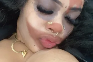 Ms.2slippery 😩 - 19 - Image 1