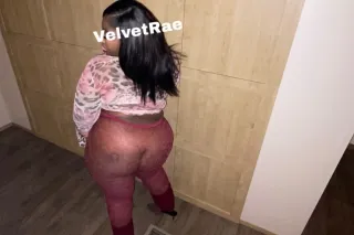 ✨ ᴠᴇʟᴠᴇᴛ ʀᴀᴇ💋 (ɴᴇᴀʀ ɴᴇᴡʙᴇʀʀʏ ʀ... - Image 1