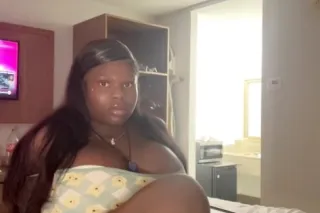 Nasty Slut Amazon Anna - 22 - Image 2