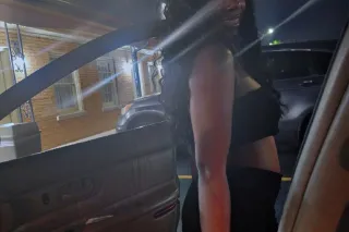 looking for my older generous ... - Image 2