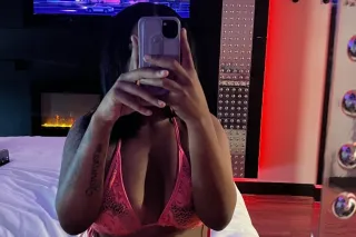 ASS Soft As BUTTER.👅 Pussyy Dr... - Image 3