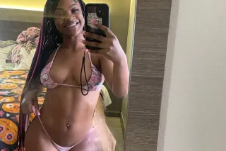 ✨4'11 peite and ready to meet✨ - Image 10