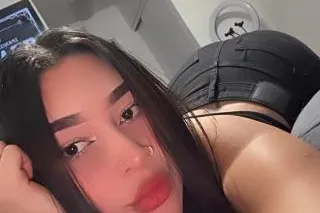 Flaca sexy y real para hacer travesuras en la cama😋 - Image 6