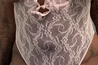 Come Over an Suck this pussy b... - Image 2