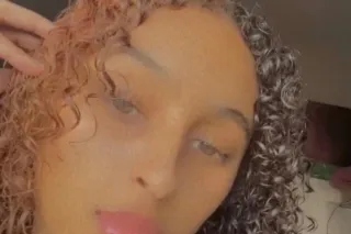 NICOLE HERE READY FOR ACTION -... - Image 2