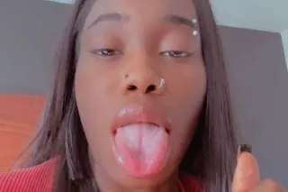 HI my name is sexy Chocolate😍 ... - Image 1