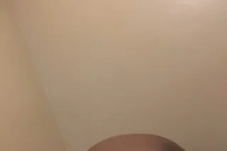 Guess WHOSS HERE💦💦IM NEW HERE ... - Image 2