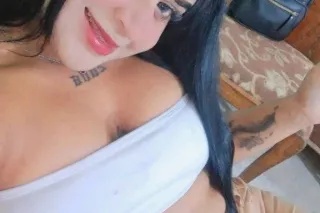 Venezolana - 24 - Image 1