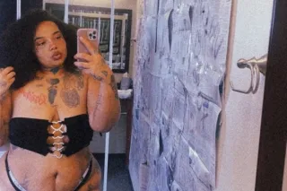 landing soon 🥰 ask bout my gf ... - Image 1