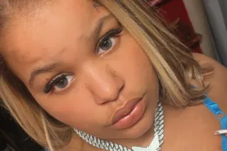 in town come see me - Image 9