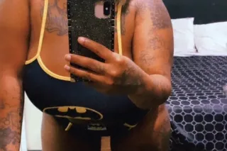 NEW IN TOWN 💦🍑💋 PaRty GirL ❄ -... - Image 4