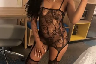 SEXY SWEETHEART 🌴 THROAT GOAT 💦💦 COME PLAY WITH ME DADDY 😏👅 - Image 5