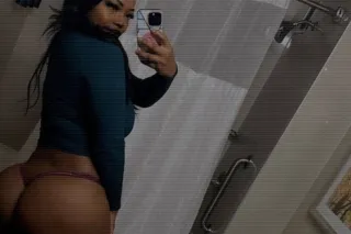 🥳REAL DEAL HOTTIE 🥳 - 23 - Image 3