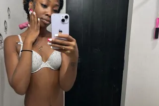 adult content creator - Image 3