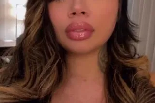 🍑THICK and WET 💦 BLASIAN BOMBS... - Image 1