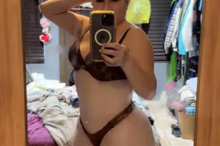 ⭐⭐⭐⭐SEXY LATINA BLONDIE THICK ... - Image 2