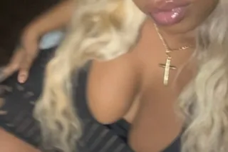 NEW TO TOWN ʏᴏᴜɴɢ ɴ ᴛᴜʀɴᴛ🧸𝐂𝐑𝐄𝐀... - Image 2