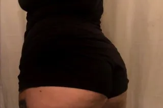 pretty eyes, thicc thighs, - 3... - Image 1