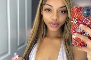 5'2 Slim petite Throat goat 👄 ... - Image 1