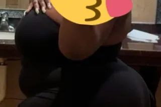 Stacked BIg booty Freak👅Wet th... - Image 3