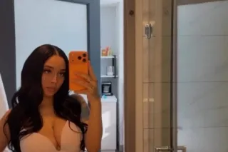 Sexc Latina - 25 - Image 1